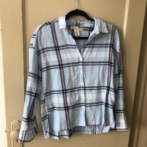 Soft lightweight flannel shirt
